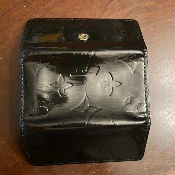 Louis Vuitton Vernis Keyholder Dyed - Picture 6 of 8